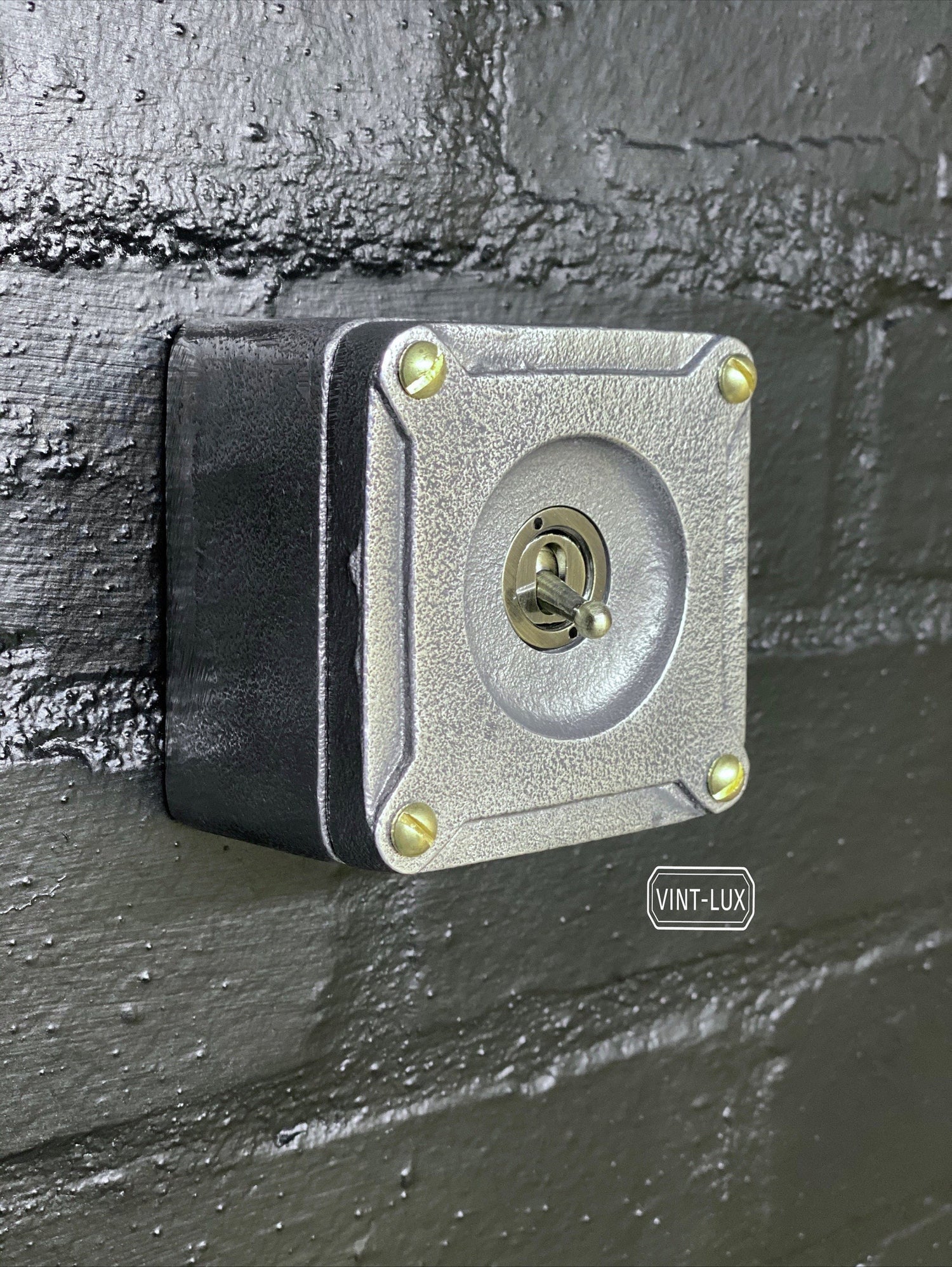 Single Gang 2 Way Conduit Surface Mounting Light Switch Solid Cast Metal Industrial ~ BS EN Approved Vintage Britmac Style