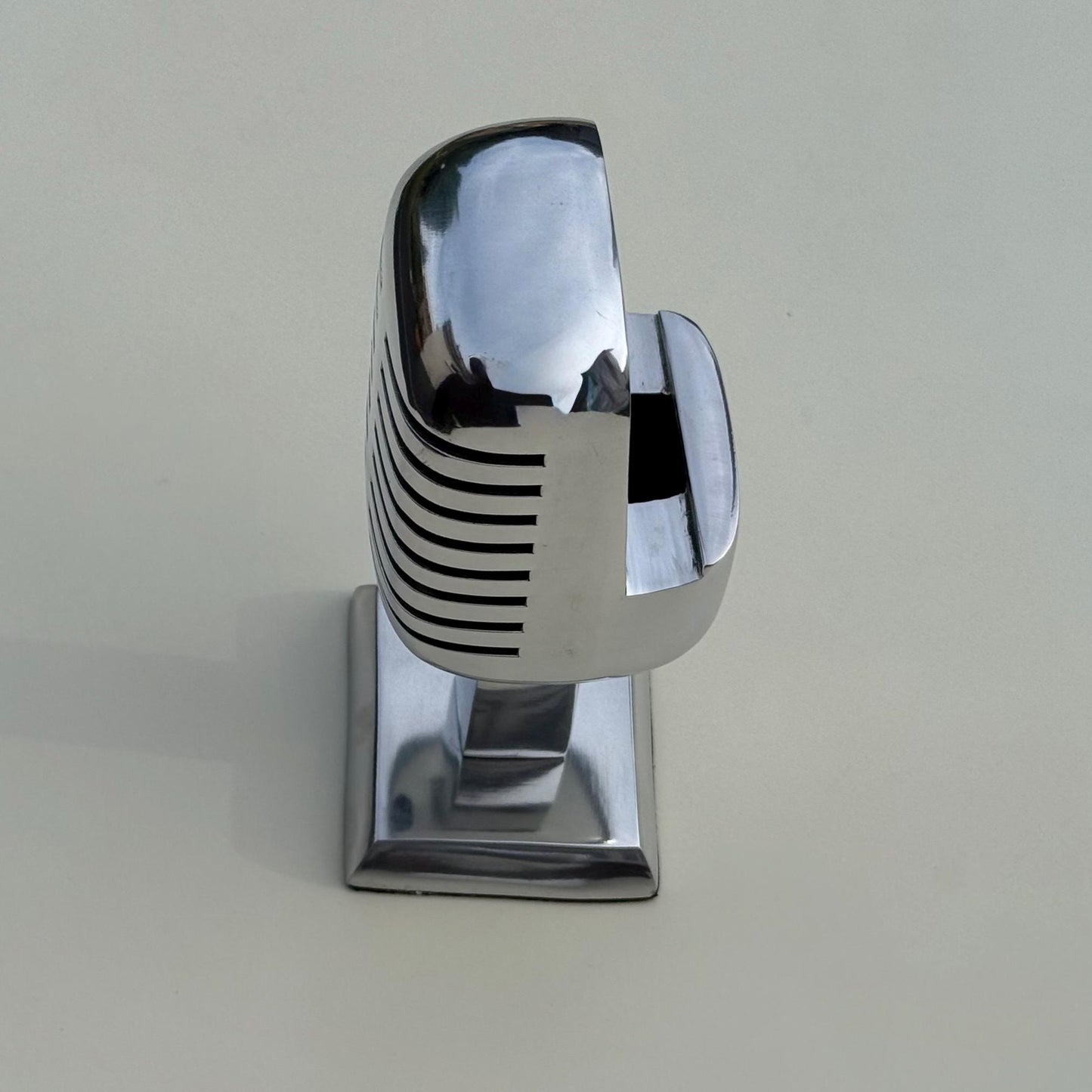 Maxlume - Vintage Microphone iPhone Mobile Phone Holder Retro Mic
