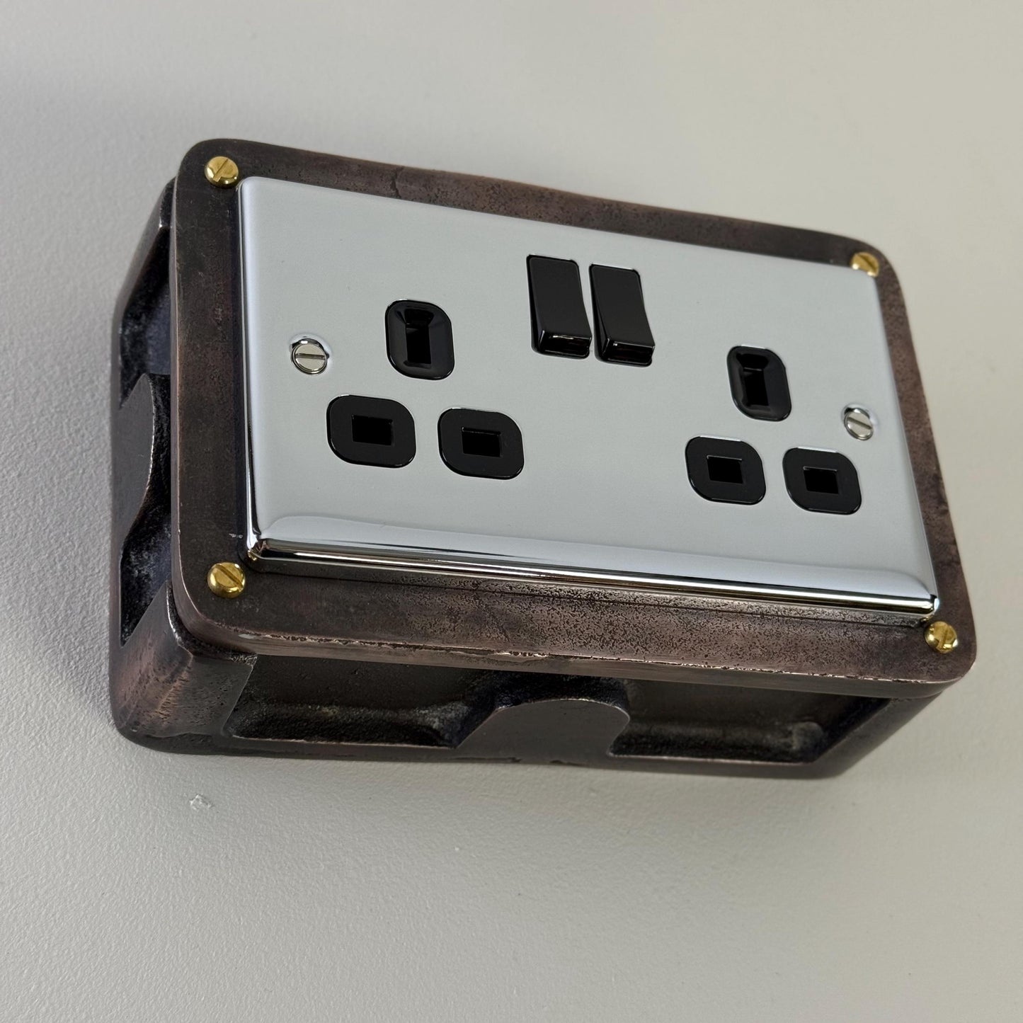 Chrome Mirror Finish Double Gang Plug Socket with Industrial Antique Copper Back Conduit Box