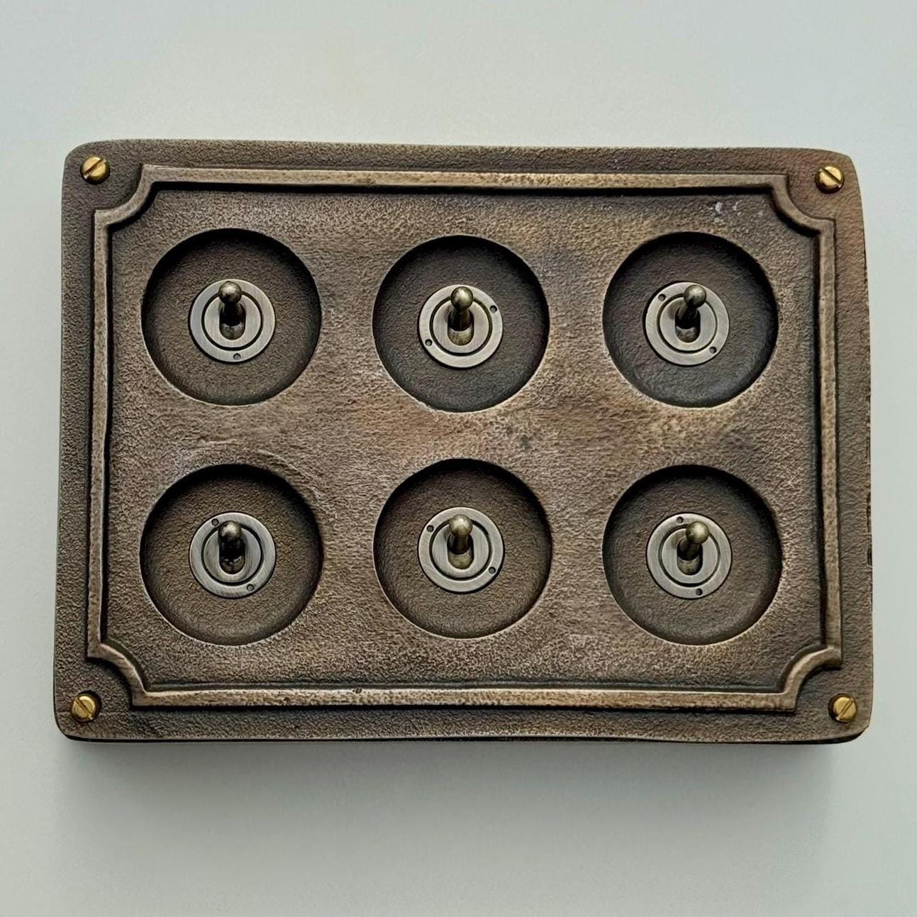 6 Gang 2 Way Bronze Solid Cast Metal Surface Mounting Conduit Light Switch Industrial - BS EN Approved Vintage Britmac Style