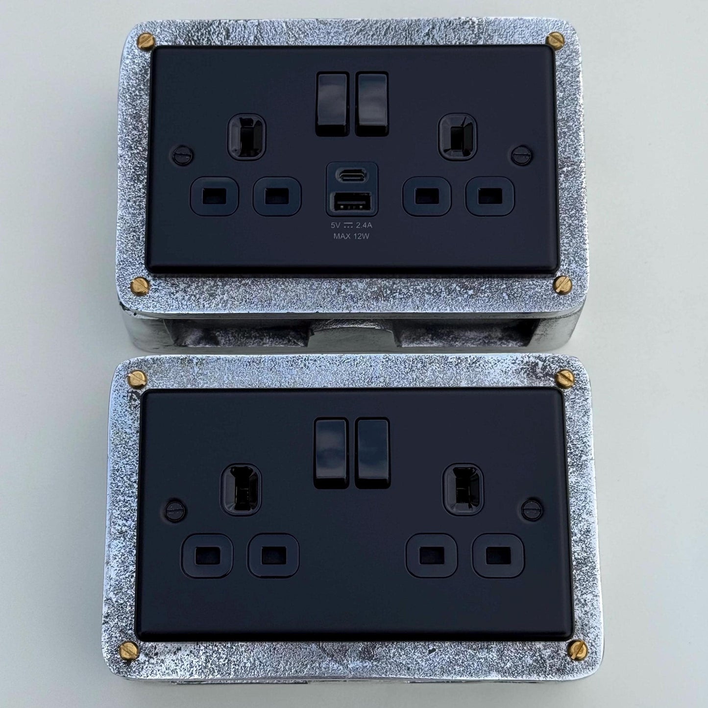Matt Black Double Switched Solid Cast Metal Conduit 2-Gang Socket + 2 Outlet Type A & C USB Charger